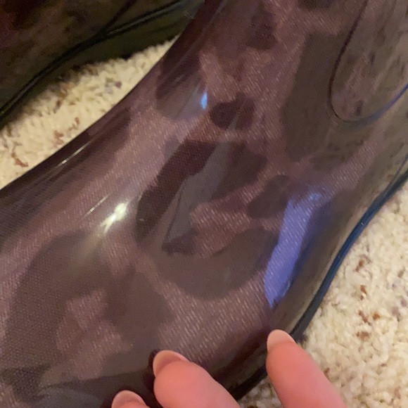 Kamik Leopard Rainboots Size 8 - Picture 3 of 4